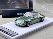 Load image into Gallery viewer, Zincit 1:64 Green 911 964 Singer Coupe Sports Model Diecast Metal Car New Collection
