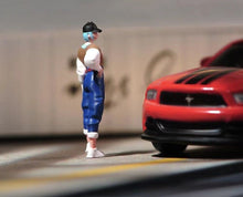 Load image into Gallery viewer, 1:64 Painted Figure Model Miniature Resin Diorama Sand Trendy Street Girl Lady
