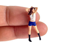 Load image into Gallery viewer, 1:64 Painted Figure Model Miniature Resin Diorama Sand Beard Man Formal Hat Lady New
