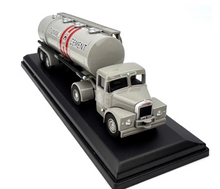 Load image into Gallery viewer, 1:76 Scammell Tunnel Cement Tanker Truck Model Diecast Metal Car New Collection
