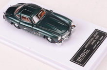 Load image into Gallery viewer, BSC 1:64 Green 1955 300SL Coupe Sport Classic Model Diecast Metal Car New Collection
