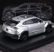 Load image into Gallery viewer, Flame 1:64 Silver Carbon URUS Widebody SUV Sports Model Diecast Metal Car New Collection
