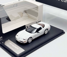 Load image into Gallery viewer, FW 1:64 White C5 Coupe Sports Model Diecast Metal Car New Collection
