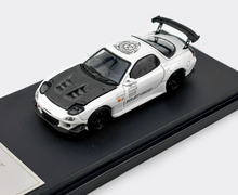Load image into Gallery viewer, Master 1:64 White Carbon JDM RX-7 FD3S RE Sports Model Diecast Metal Car New Collection
