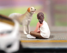 Load image into Gallery viewer, 1:64 Painted Figure Model Miniature Resin Diorama Sand Kid Girl Sitting Child
