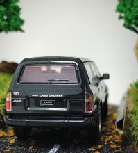 Load image into Gallery viewer, Masdi 1:64 1994 Green Land Cruiser LC80 ORV 4500 Model Diecast Metal Car New Collection

