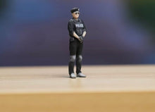 Load image into Gallery viewer, 1:64 Painted Figure Model Miniature Resin Diorama Sand Policeman SWAT Man Black
