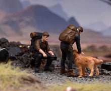 Load image into Gallery viewer, 1:64 Painted Figure Model Miniature Resin Diorama Scene Sand Outdoor Set Men Dog

