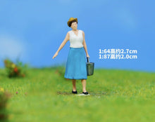 Load image into Gallery viewer, 1:64 Painted Figure Model Miniature Resin Diorama Sand Gardener Nurseryman Woman Collection
