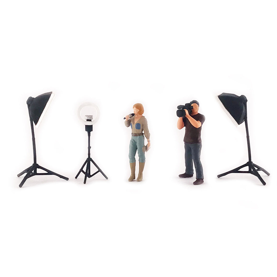 1:64 Painted Figure Mini Model Miniature Resin Diorama News Anchor Camera Man