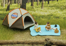 Load image into Gallery viewer, 1:64 Painted Figure Model Miniature Resin Diorama Camping Outdoor Picnic BBQ Toy Collection
