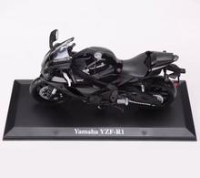 Load image into Gallery viewer, Maisto 1:12 Black 2021 YZF R1 Sports Bike Model Diecast Metal Motorcycle New Collection
