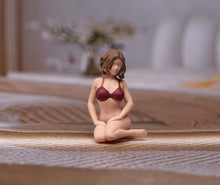 Load image into Gallery viewer, 1:64 Painted Figure Model Miniature Resin Diorama Sand Toy Sitting Bikini Woman
