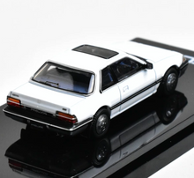 Load image into Gallery viewer, HJ64 1:64 White Early Prelude AB Coupe Sports Model Diecast Metal Car New Collection

