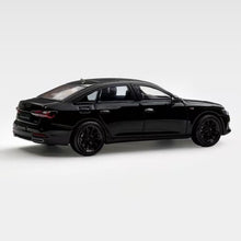Load image into Gallery viewer, Masdi 1:64 Black A6 C8 Sedan Sports Model Diecast Metal Car New Collection
