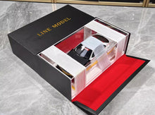 Load image into Gallery viewer, Line 1:18 JDM Skyline GTR R34 Nismo Racing Sports Model Diecast Resin Car New Collection
