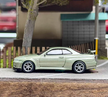 Load image into Gallery viewer, MINIGT 1:64 JDM Green Skyline GTR R34 V-Spec Sport Model Diecast Metal Car New Collection
