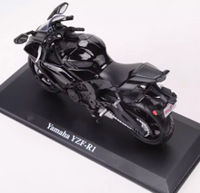 Load image into Gallery viewer, Maisto 1:12 Black 2021 YZF R1 Sports Bike Model Diecast Metal Motorcycle New Collection
