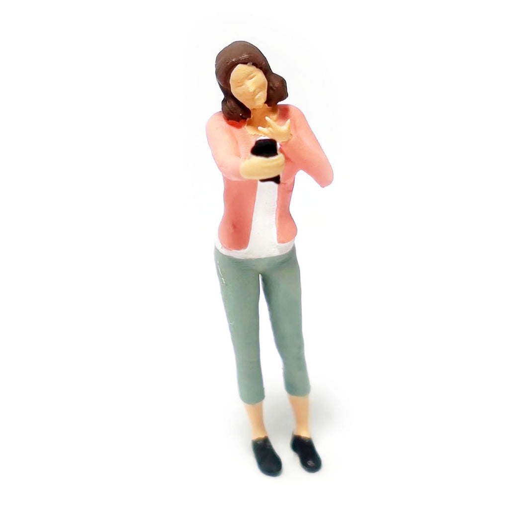 1:64 Painted Figure Mini Model Miniature Resin Diorama Sand Selfie Bestie Girls