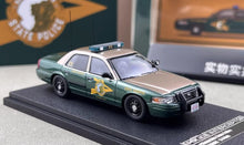 Load image into Gallery viewer, Rollin 1:64 NHSP Hampshire Police CROWN VICTORIA CV Model Diecast Metal Car
