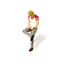 Load image into Gallery viewer, 1:64 Painted Figure Mini Model Miniature Resin Diorama Motocycle Couple Lovers
