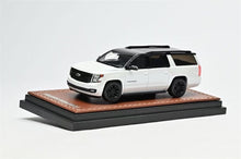 Load image into Gallery viewer, GOC 1:64 HEC White Black Top 2015 Suburban SUV Model Diecast Metal Car New Collection
