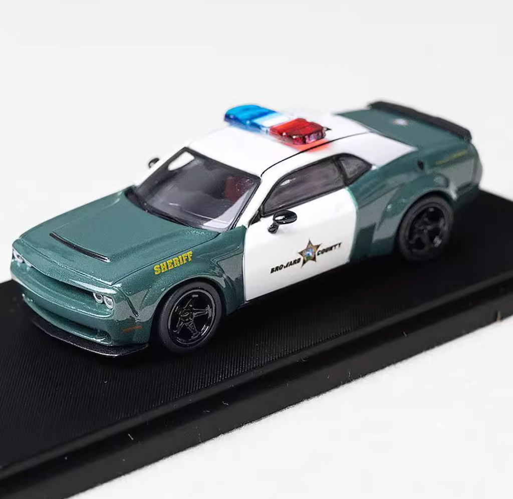 FW 1:64 Police Sheriff SRT Hellcat Muscle Sports Model Diecast Metal Car BN