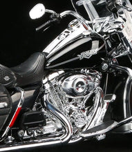 Load image into Gallery viewer, Maisto 1:12 2013 FLHTK Road King Classic Model Diecast Metal Motorcycle New
