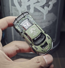 Load image into Gallery viewer, Kilo 1:64 Green R8 LMS GT3 EVO Widebody Sports Model Diecast Metal Car New Collection
