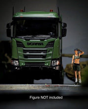 Load image into Gallery viewer, Masdi 1:64 Green Scania R650 Truck Head Cab Model Diecast Metal Car New Collection
