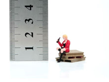 Load image into Gallery viewer, 1:64 Painted Figure Model Miniature Resin Diorama Sand Barbecue Set Drinking Toy
