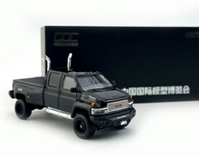 Load image into Gallery viewer, GOC 1:64 HEC Black Top kick C4500 Muscle Pickup Truck Model Diecast Metal Car
