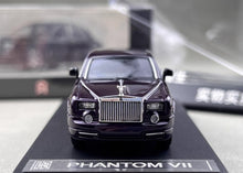 Load image into Gallery viewer, SW 1:64 Purple Phantom VII 7 Luxury Classic Sedan Model Diecast Metal Car New Collection
