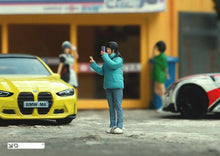 Load image into Gallery viewer, 1:64 Painted Figure Mini Model Miniature Resin Diorama Selfie Down Jacket Girl New Scene
