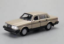 Load image into Gallery viewer, WELLY 1:36 Gold Volvo 240GL Classic Sedan Model Diecast Toy Metal Car BN
