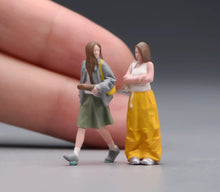 Load image into Gallery viewer, 1:64 Painted Figure Model Miniature Resin Diorama Toy Sand Girlfriend Lady Set

