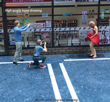Load image into Gallery viewer, 1:64 Painted Figure Mini Model Miniature Resin Diorama Shooting Star Camera Man
