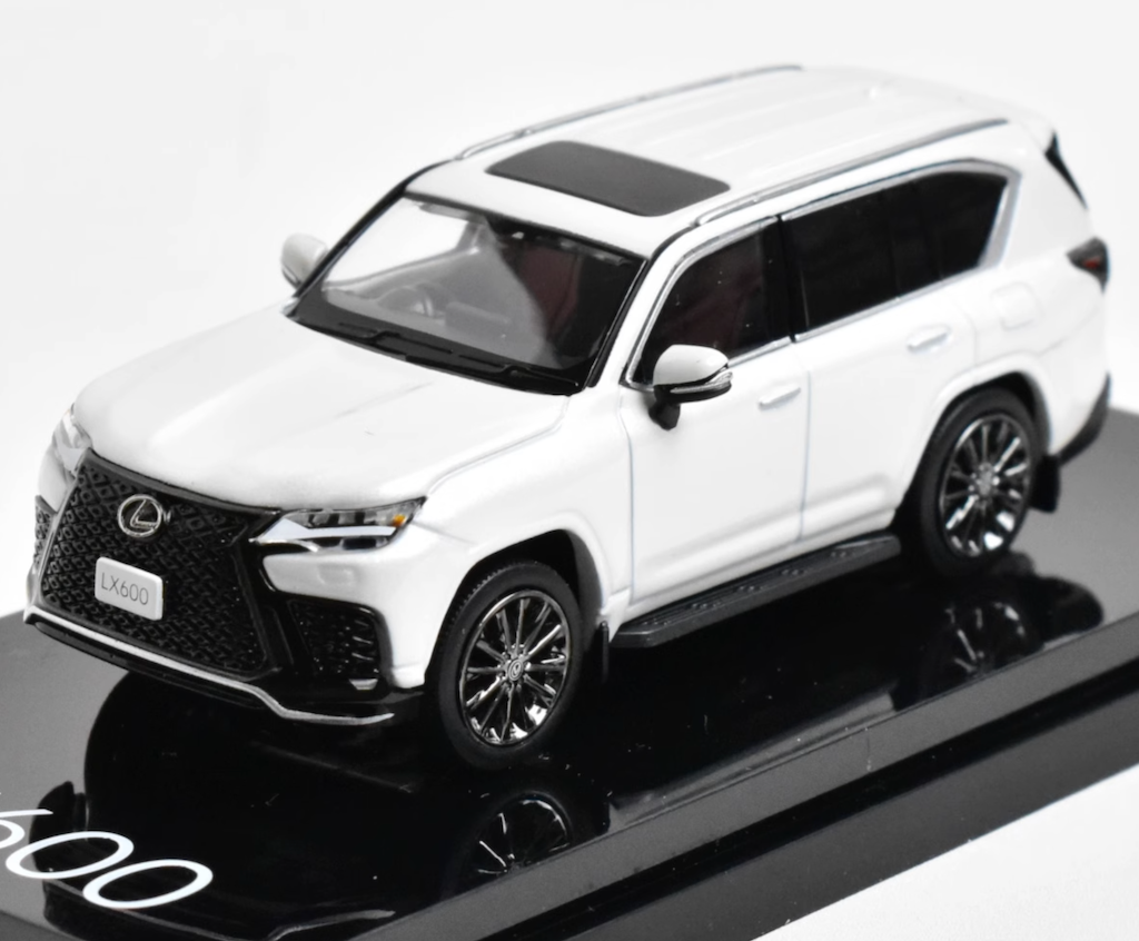 Hobby Japan 1:64 White LX600 Luxury SUV Sports Model Diecast Metal Car New Collection
