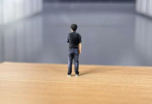 Load image into Gallery viewer, 1:64 Painted Figure Model Miniature Resin Diorama Policeman With Walkie-talkie
