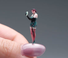 Load image into Gallery viewer, 1:64 Painted Figure Model Miniature Resin Diorama Beauty Lady Qipao Elegant Sand
