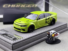 Load image into Gallery viewer, Elite 1:64 Green Charger SRT Engine Sedan Sports Model Diecast Metal Car New Collection
