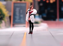 Load image into Gallery viewer, 1:24 Painted Figure Model Miniature Resin Diorama  Sand Fur Elegant Lady
