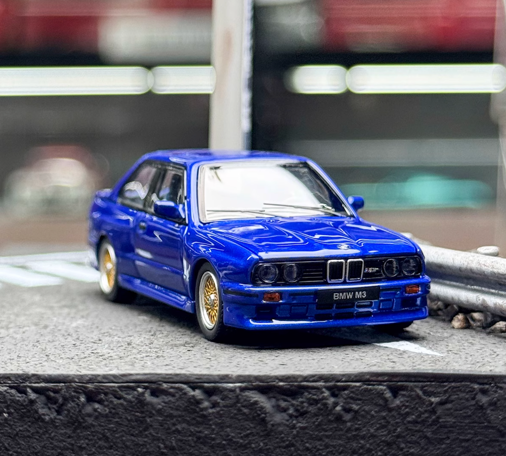Mortal 1:64 Blue E30 M3 Coupe Sports Model Diecast Metal Car New Collection