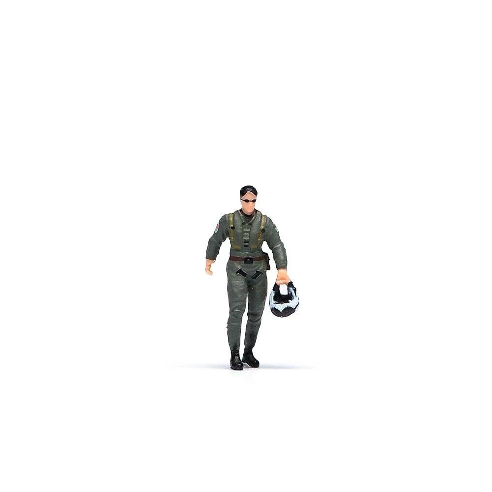 1:64 Painted Figure Mini Model Miniature Resin Diorama Pilot Captain Aviator Toy