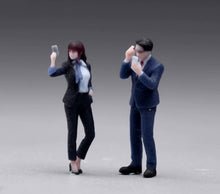Load image into Gallery viewer, 1:64 Painted Figure Model Miniature Resin Sand Diorama Office Colleague in Suit

