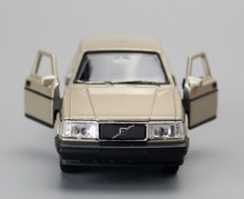 Load image into Gallery viewer, WELLY 1:36 Gold Volvo 240GL Classic Sedan Model Diecast Toy Metal Car BN
