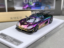 Load image into Gallery viewer, HKM 1:64 Electroplated Green One 1 Racing Sports Model Diecast Metal Car New Collection
