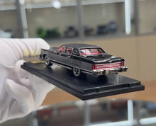 Load image into Gallery viewer, Sunstar 1:64 Black 1979 Lincoln Continental Town Model Diecast Metal Car New Collection
