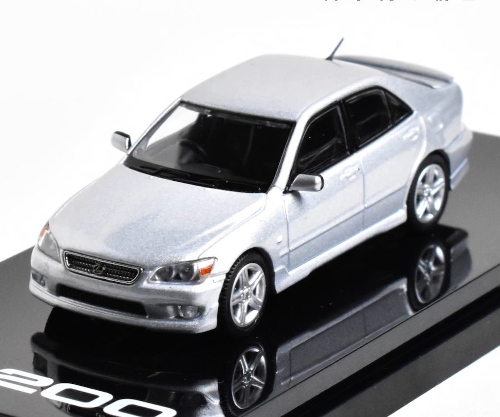 HobbyJapan 1:64 Silver 1999 Lexus IS200 Sedan Sports Model Diecast Metal Car