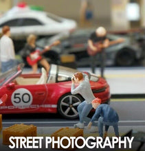 Load image into Gallery viewer, 1:64 Painted Figure Mini Model Miniature Resin Diorama Sand Street Camera Man
